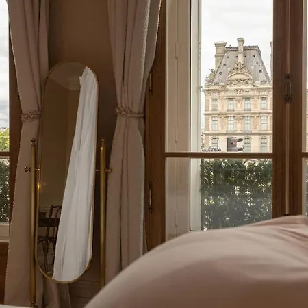 Vue Louvre Et Seine Appartamento *