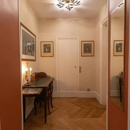 Appartamento Vue Louvre Et Seine Parigi